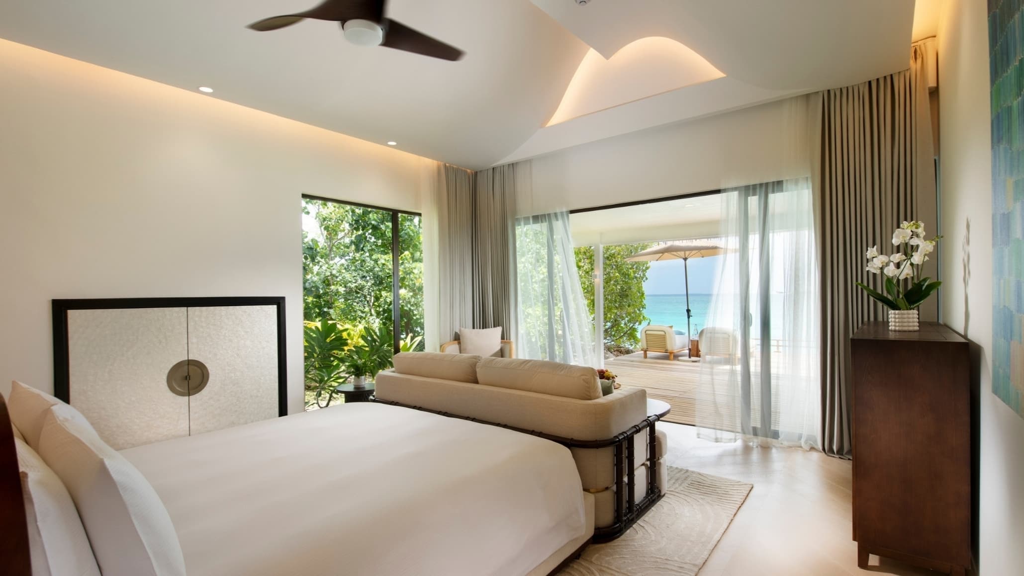 Hilton Maldives Amingiri Resort & Spa room