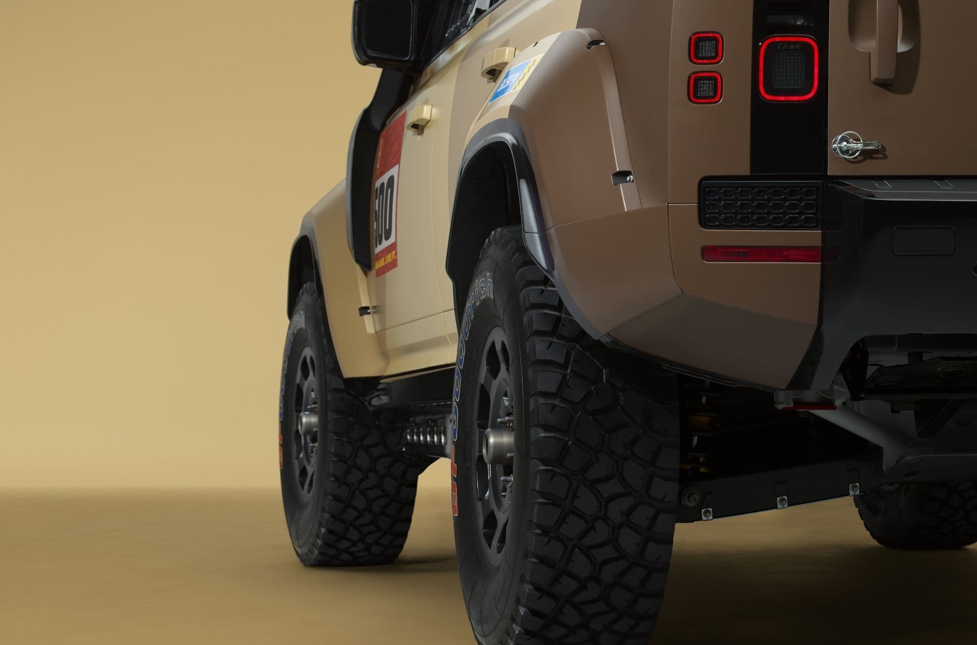 Defender Dakar D7X-R